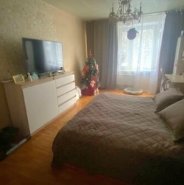Продажа 2-комн квартиры на вторичном рынке улица Генерала Тюленева,  д. 15