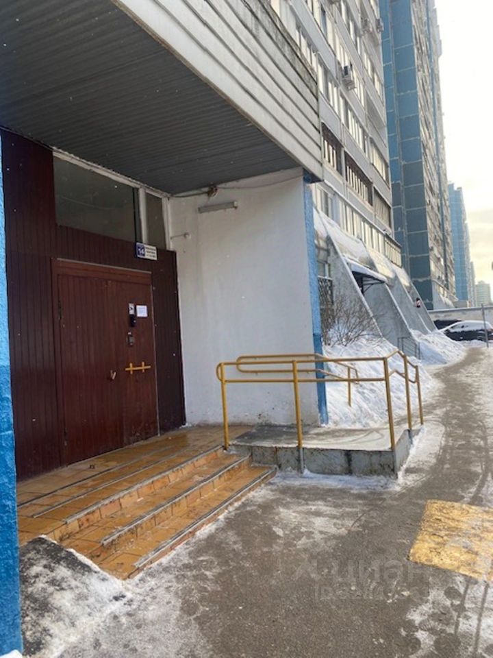 Продажа 2-комн квартиры на вторичном рынке Тарусская улица, 14К1