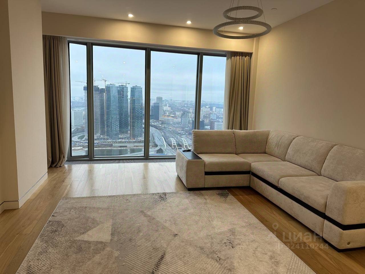 Продажа 2-комн квартиры на вторичном рынке 1-й Красногвардейский проезд, 21с2