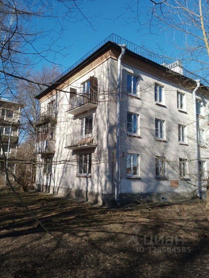 Продажа 2-комн квартиры на вторичном рынке Пушкин, Железнодорожная улица, 4