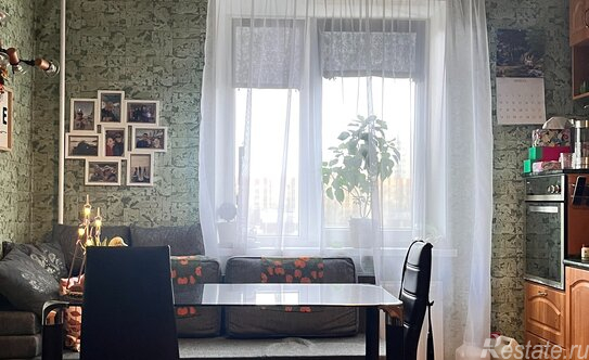 Продажа 3-комн квартиры на вторичном рынке Большевиков пр-кт,  д. 43 к1