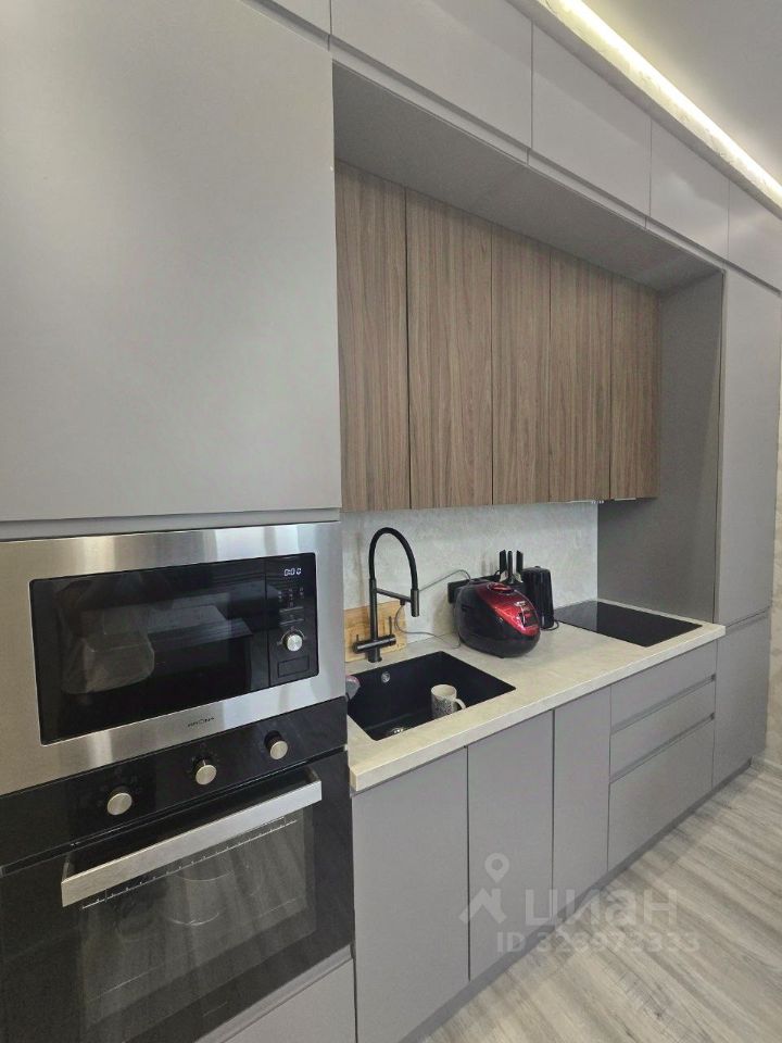 Аренда 2-комн квартиры на вторичном рынке улица Василия Ланового, 1к2