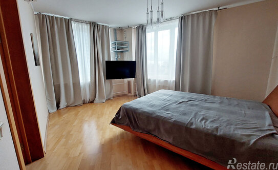 Продажа 2-комн квартиры на вторичном рынке Энгельса пр-кт,  д. 97