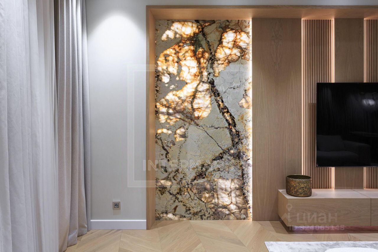 Продажа 4-комн квартиры на вторичном рынке Погодинская улица, 2