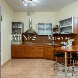 Продажа 3-комн квартиры на вторичном рынке пр-кт Маршала Жукова,  д. 58,  к. 1