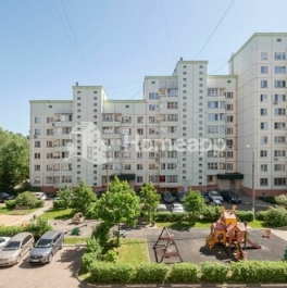 Продажа 2-комн квартиры на вторичном рынке Отрадное, ул Кленовая,  д. 1