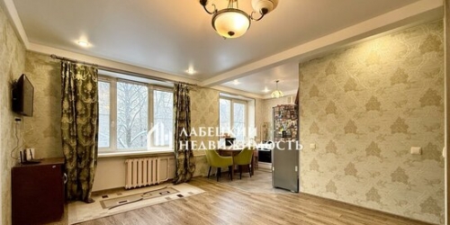 2-комн квартира Омская улица,  д. 28