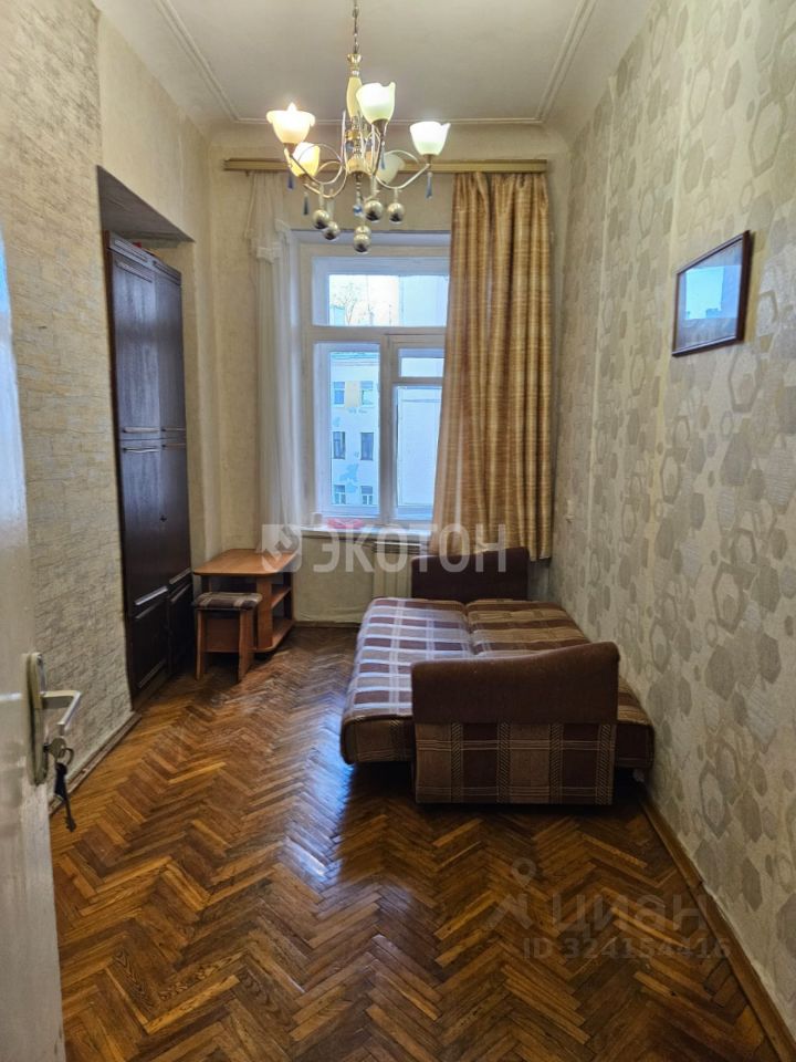 Продажа 5-комн квартиры на вторичном рынке улица Декабристов, 57