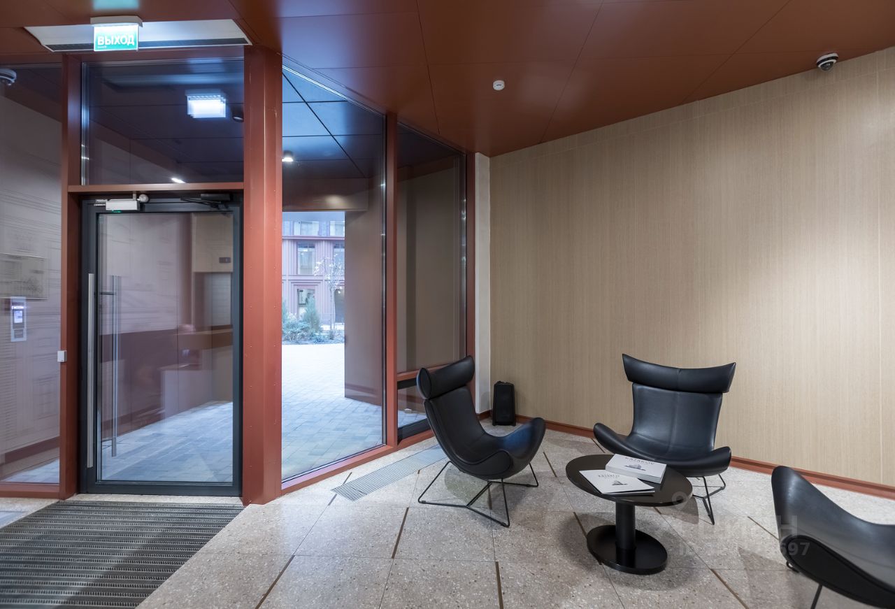 Продажа 2-комн квартиры на вторичном рынке улица Казакова,  д. 7