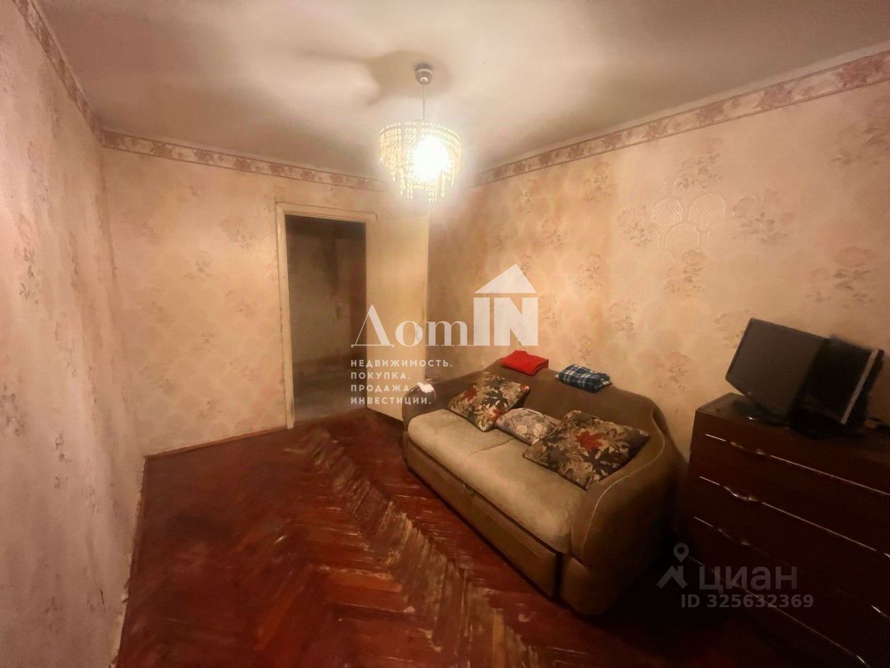 Продажа 3-комн квартиры на вторичном рынке Кронштадт, Кронштадтское шоссе, 6к1