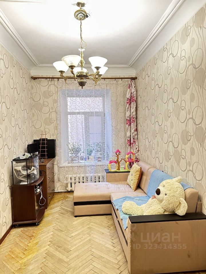 Продажа 3-комн квартиры на вторичном рынке улица Лизы Чайкиной, 22