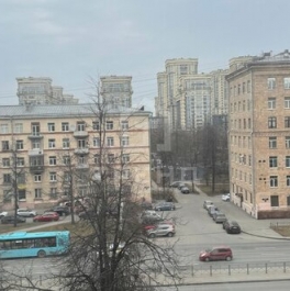 Продажа 3-комн квартиры на вторичном рынке Ленинский пр-кт,  д. 72,  к. 1