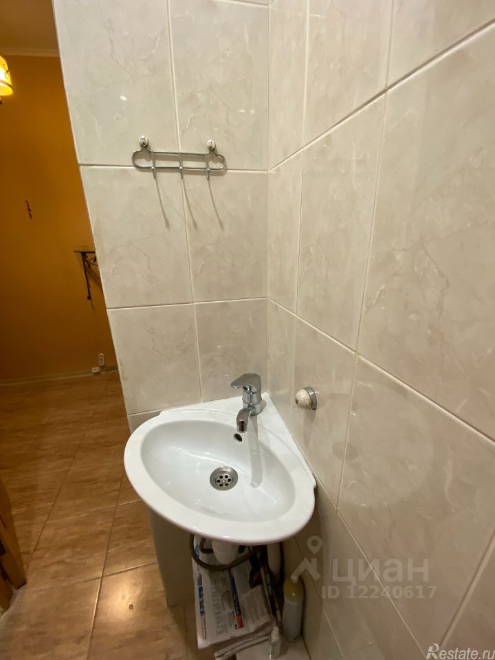 Продажа 2-комн квартиры на вторичном рынке Новорогожская улица,  д. 38