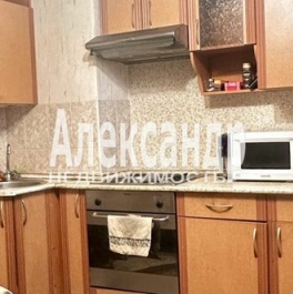 Продажа 2-комн квартиры на вторичном рынке Комендантский пр-кт,  д. 10,  к. 1