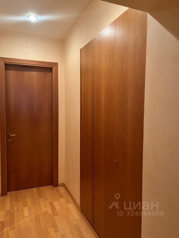 Продажа 2-комн квартиры на вторичном рынке улица Малая Лубянка, 16