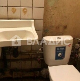 Продажа 1-комн квартиры на вторичном рынке Бакинская улица,  д. 13