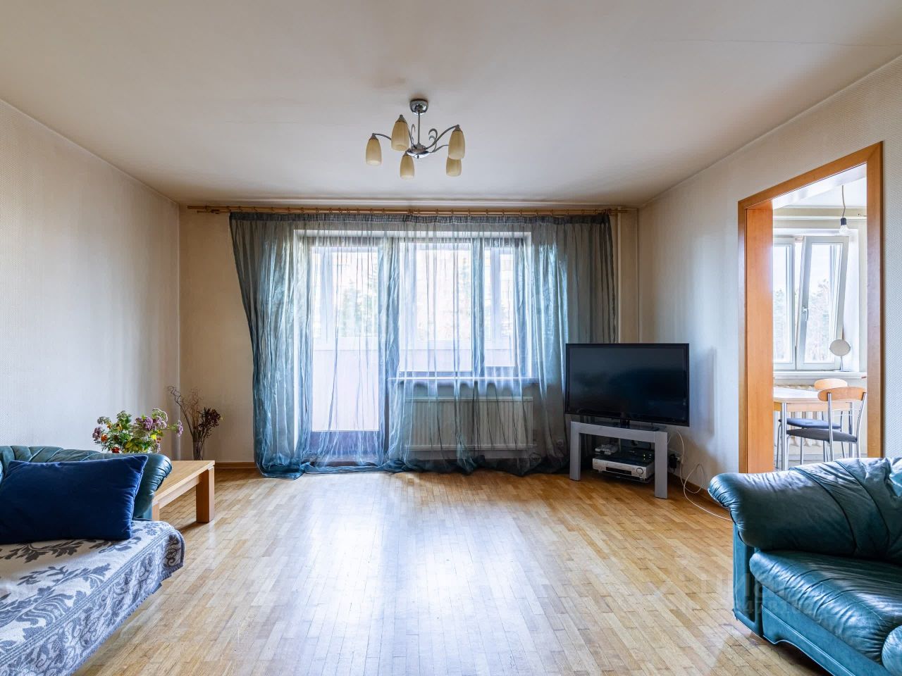 Продажа 3-комн квартиры на вторичном рынке Сертолово, Центральная улица, 10к1