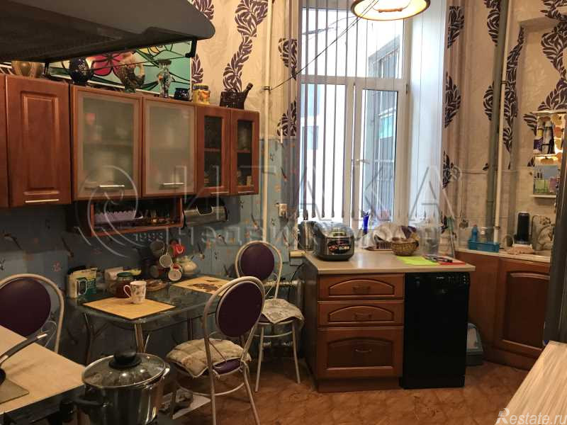 Продажа 3-комн квартиры на вторичном рынке Кавалергардская,  д. 3