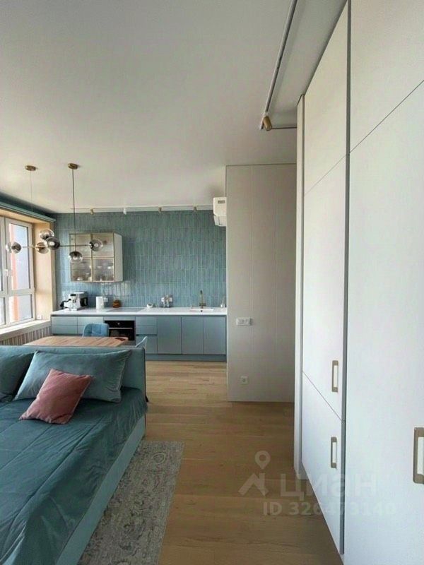 Продажа 2-комн квартиры на вторичном рынке Мосфильмовская улица, 98к1