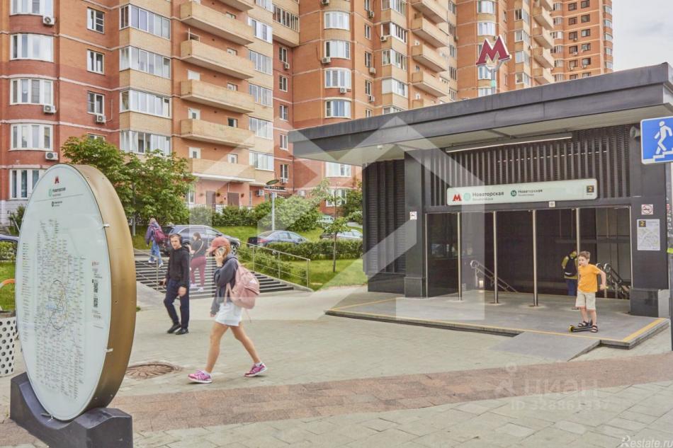 Продажа торгового помещения ул Новаторов,  д. 6