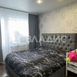 Продажа 2-комн квартиры на вторичном рынке улица Коммуны,  д. 30 к1