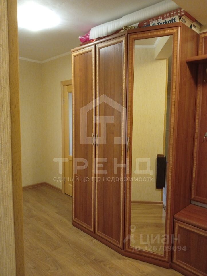 Продажа 3-комн квартиры на вторичном рынке проспект Сизова, 25