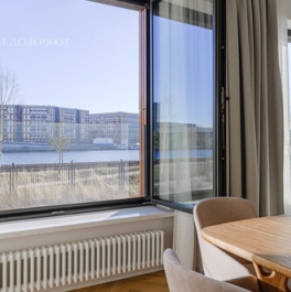 Продажа 4-комн квартиры на вторичном рынке Петровский пр-кт,  д. 26 к2