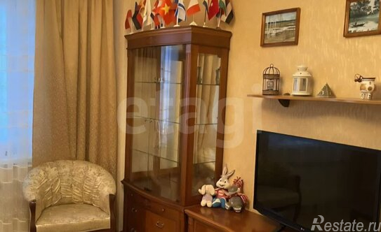 Продажа 2-комн квартиры на вторичном рынке Вишерская улица,  д. 18
