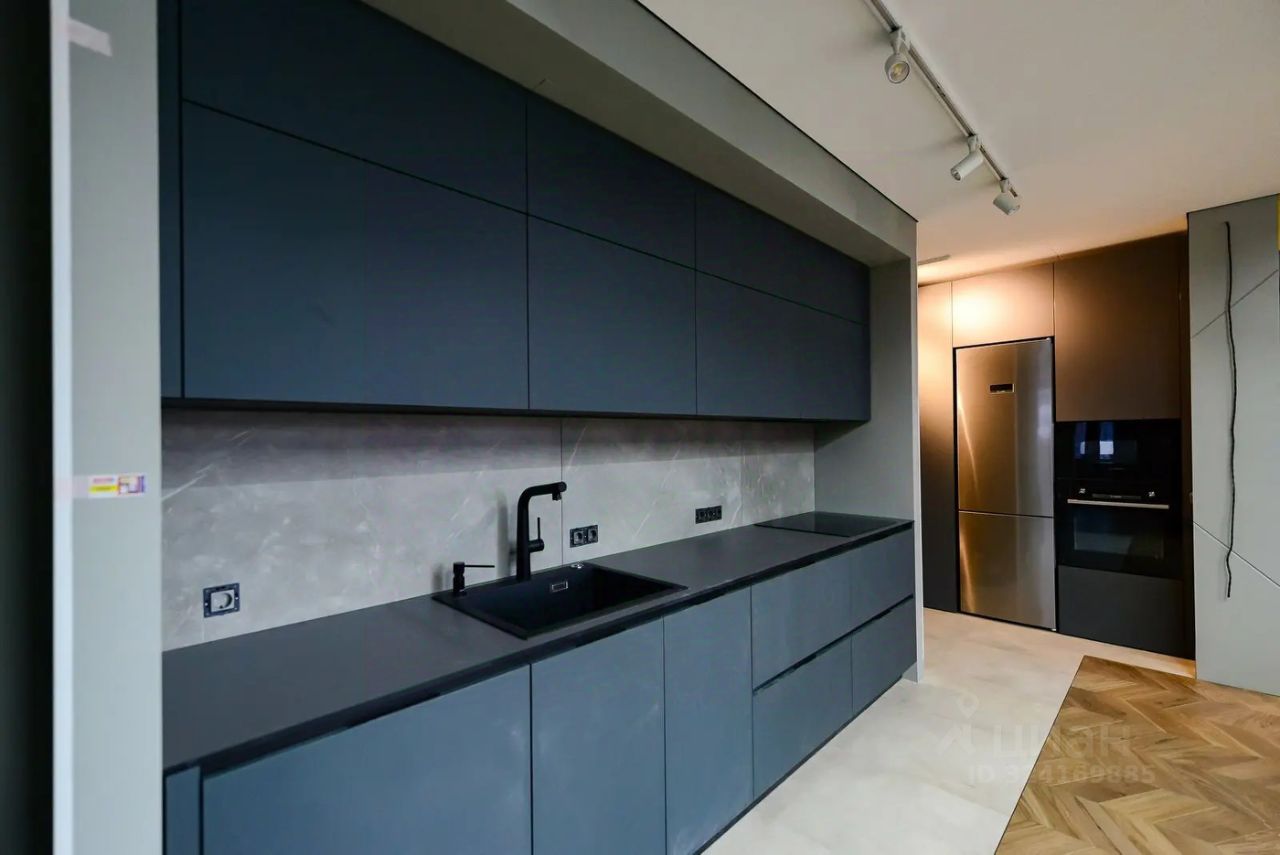 Продажа 3-комн квартиры на вторичном рынке Цветной бульвар, 32А