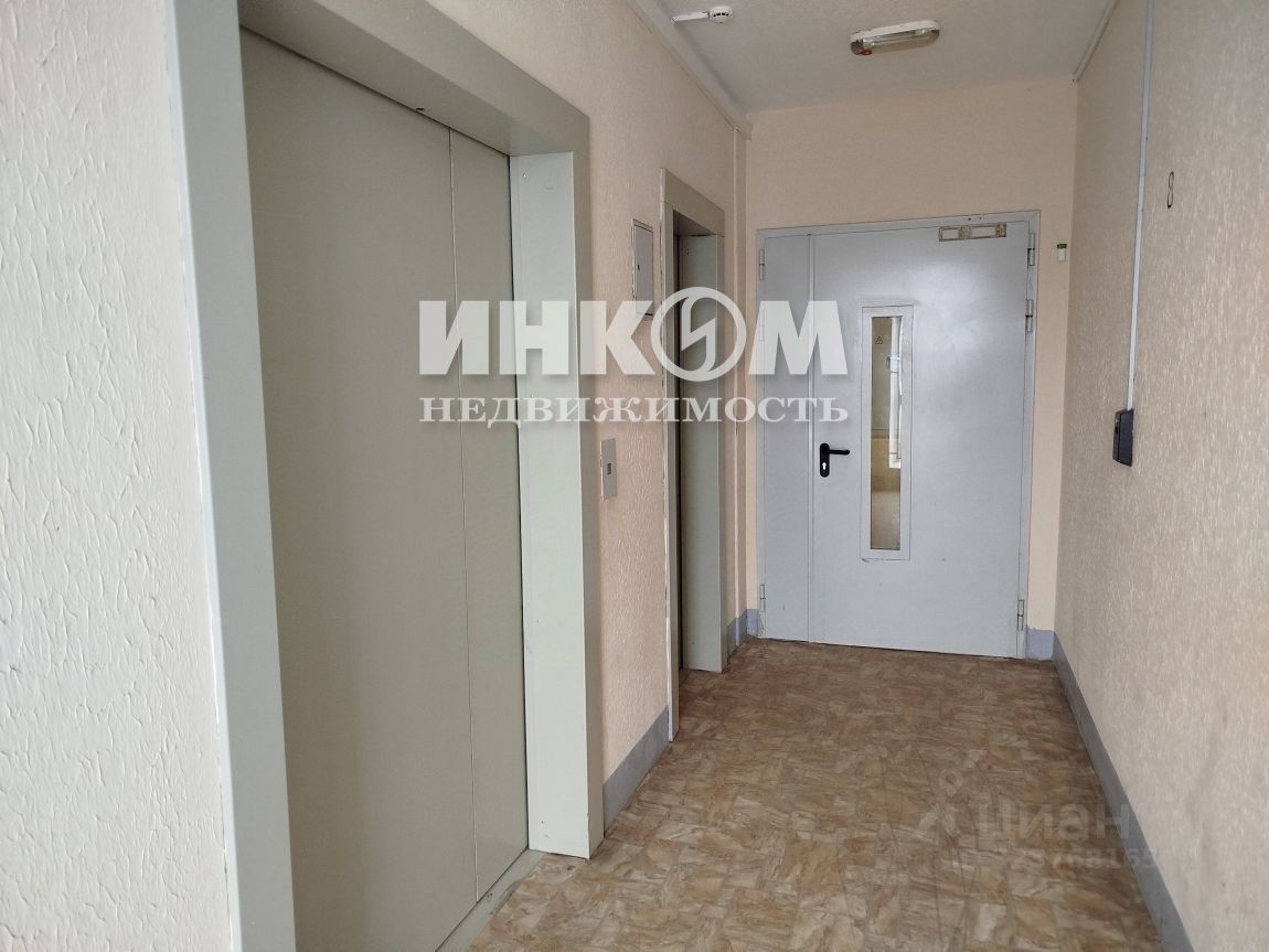 Продажа 2-комн квартиры на вторичном рынке улица Авиаторов, 5