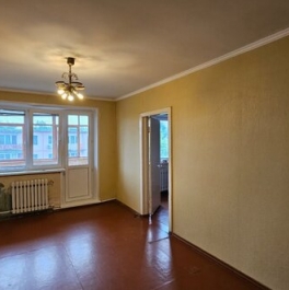 Продажа 2-комн квартиры на вторичном рынке Серпухов, Советская улица,  д. 100В