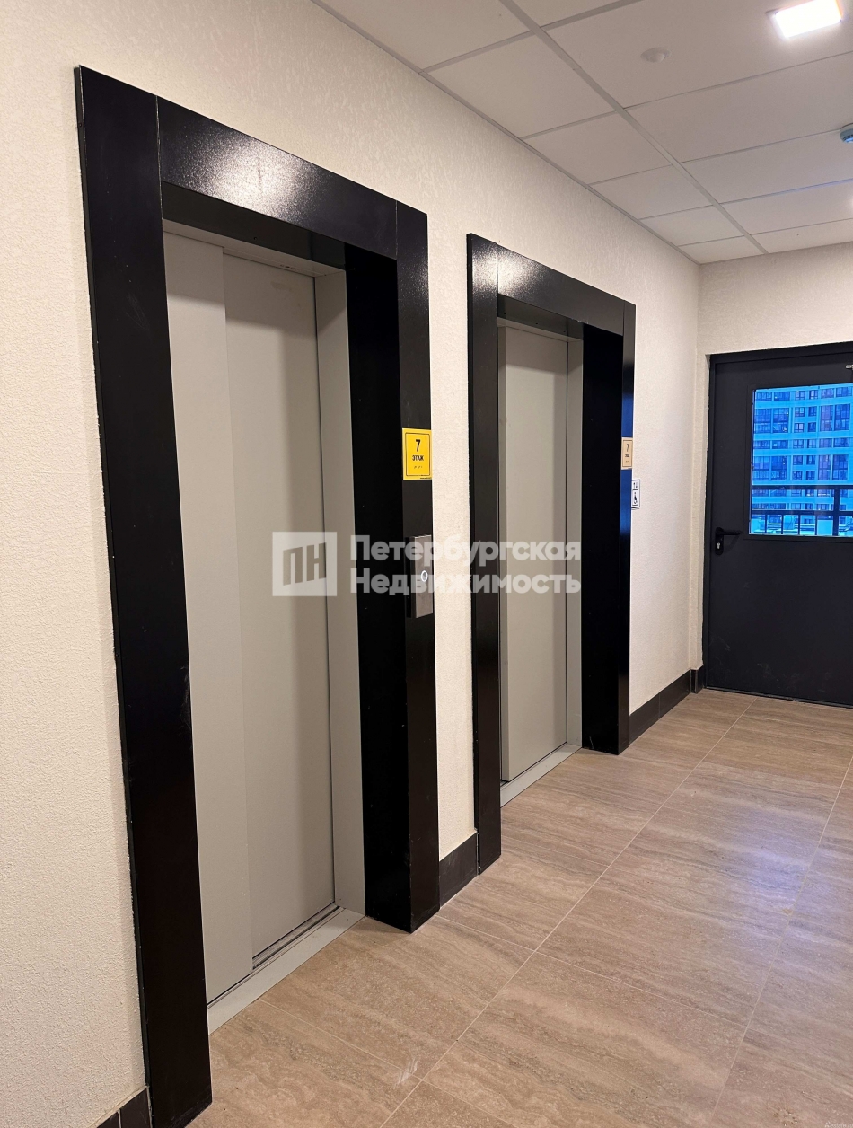 Продажа 2-комн квартиры на вторичном рынке б-р Головнина, д 6 к 1 стр 1