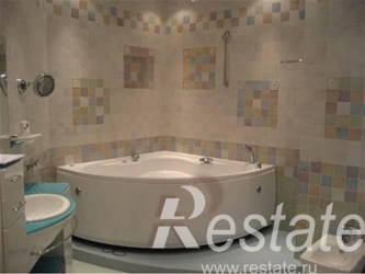 Аренда 2-комн квартиры на вторичном рынке Графский пер ,  д. 8