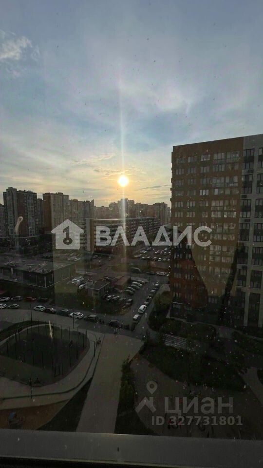 Продажа 2-комн квартиры на вторичном рынке бульвар Скандинавский, 1к2