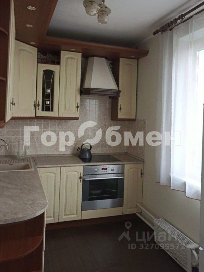 Продажа 3-комн квартиры на вторичном рынке Енисейская улица, 28К1