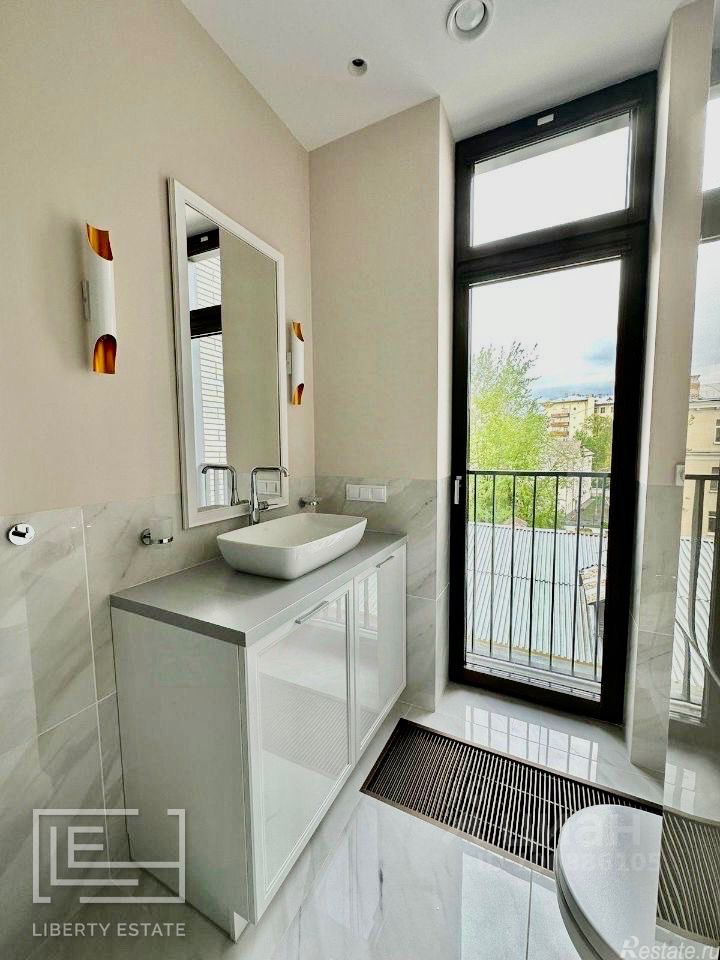 Аренда 4-комн квартиры на вторичном рынке Донская улица,  д. 14