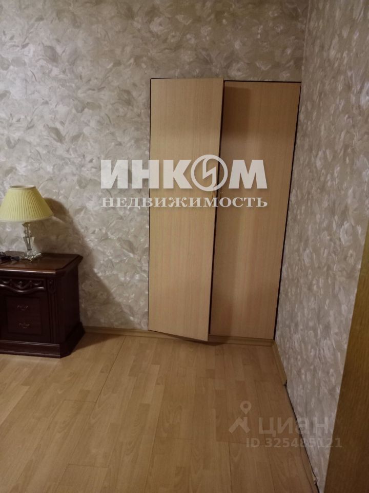 Продажа 2-комн квартиры на вторичном рынке улица Юннатов, 15К2