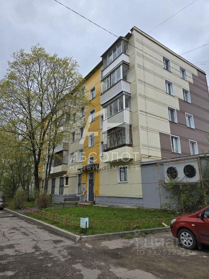 Продажа 3-комн квартиры на вторичном рынке Пересвет, улица Строителей, 1