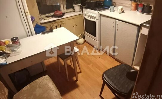 Продажа 2-комн квартиры на вторичном рынке Лобня г, Деповская ул,  д. 7