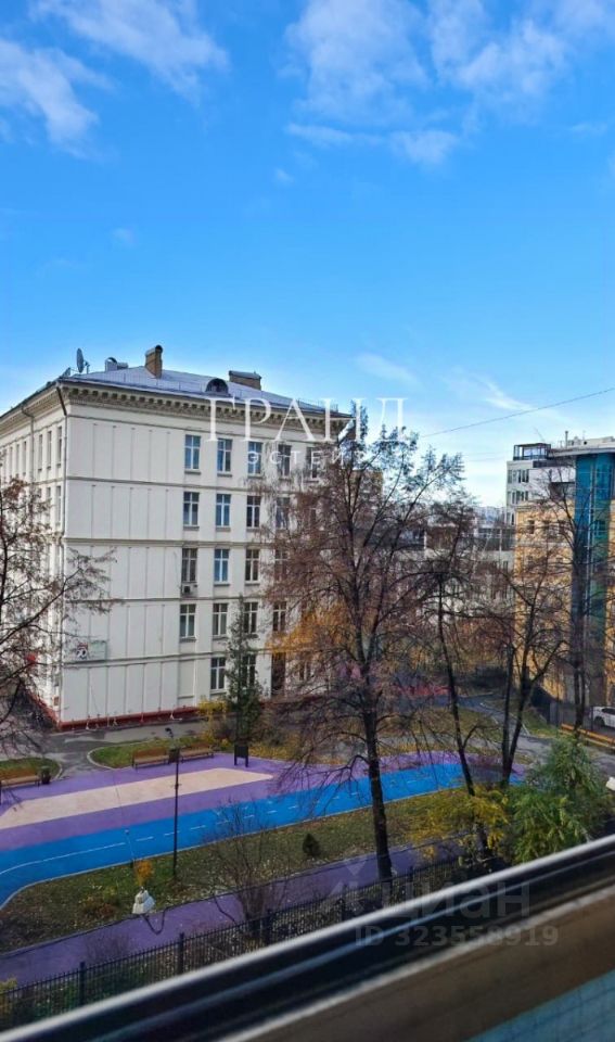 Продажа 4-комн квартиры на вторичном рынке улица Гиляровского, 50