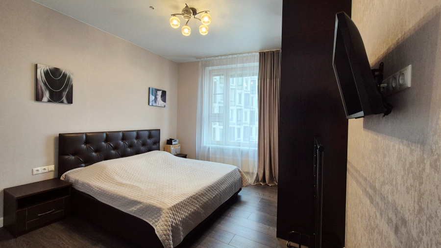 Продажа 3-комн квартиры на вторичном рынке Выборгская улица, 7к2