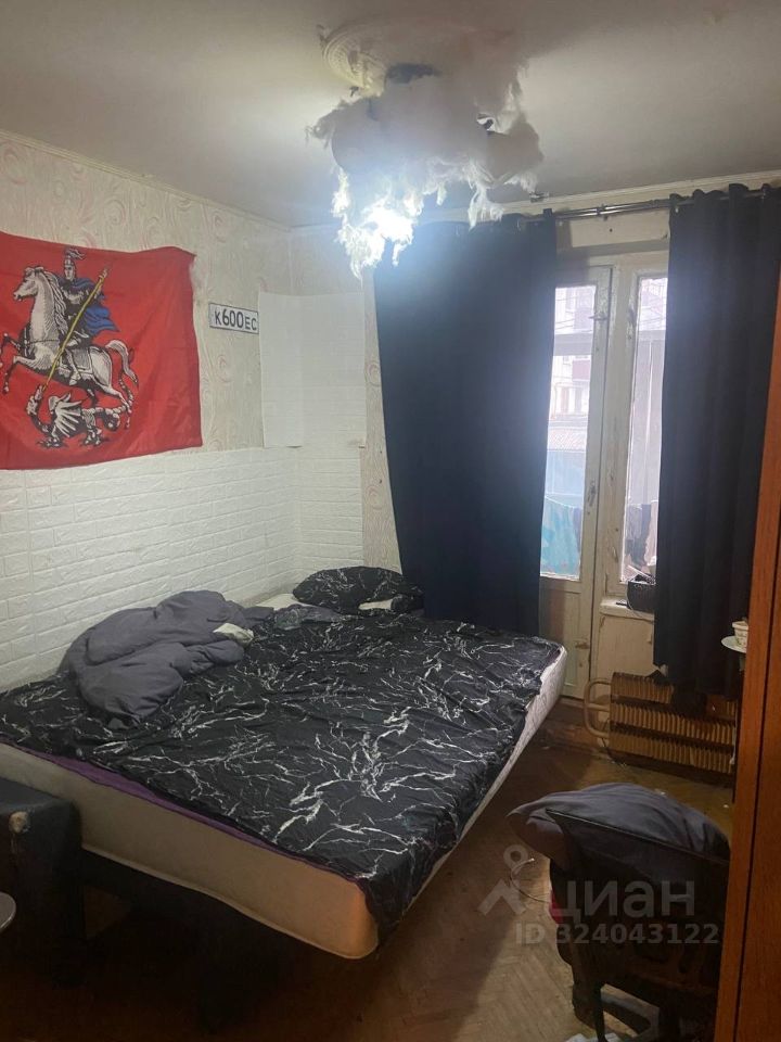 Продажа 3-комн квартиры на вторичном рынке Чусовская улица, 11К1