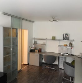 Аренда 3-комн квартиры на вторичном рынке Полтавская ул ,  д. 47,  к. 2