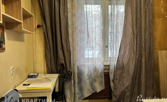 Продажа 1-комн квартиры на вторичном рынке Маршала Захарова ул,  д. 27,  к. 1