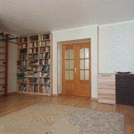 Аренда 4-комн квартиры на вторичном рынке проезд Нансена,  д. 3