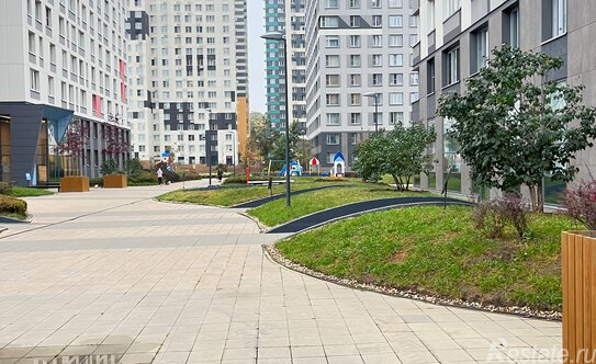 Продажа 1-комн квартиры на вторичном рынке Красногорск, ул Липовой Рощи,  д. 1,  к. 2
