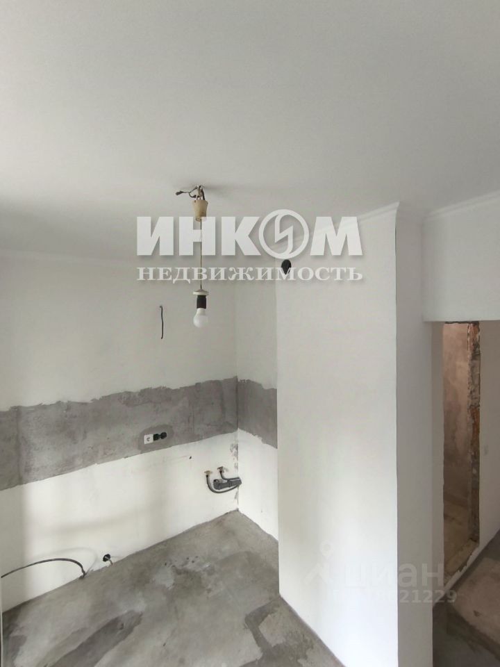 Продажа 1-комн квартиры на вторичном рынке Филевский бульвар, 15