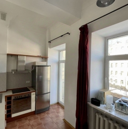 Продажа 3-комн квартиры на вторичном рынке Глинищевский переулок,  д. 5/7