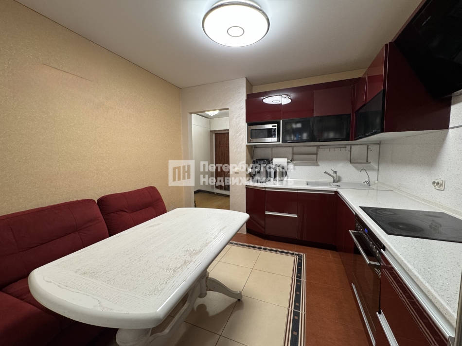 Продажа 1-комн квартиры на вторичном рынке г Сестрорецк, г Сестрорецк, Приморское шоссе, д 271 к А