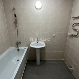 Продажа 3-комн квартиры на вторичном рынке Чоботовская улица,  д. 2А